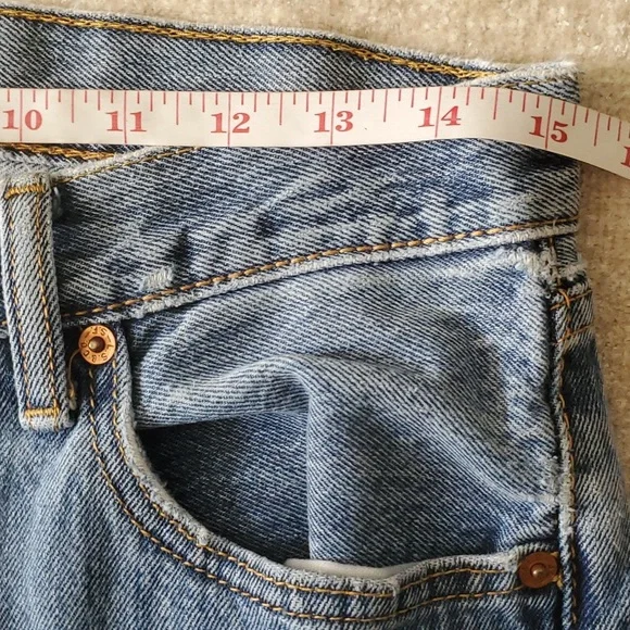 Levis 501 blue highrise button fly jeans size 30 - Picture 12 of 16